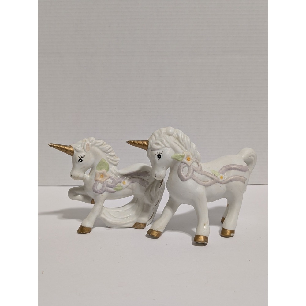 Vintage Ceramic Mythical whimsical Unicorn and daisy Figurines - Set of 2